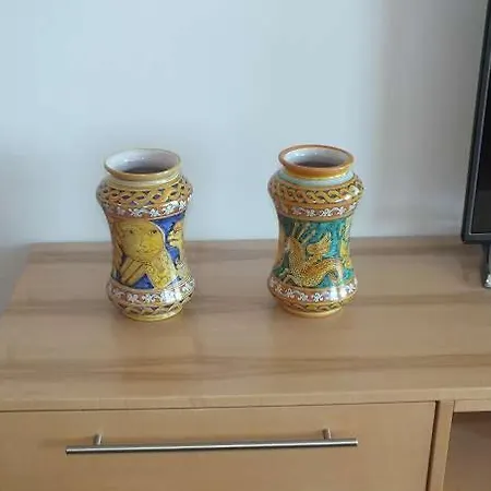 Piso Moderno De Un Cuarto *